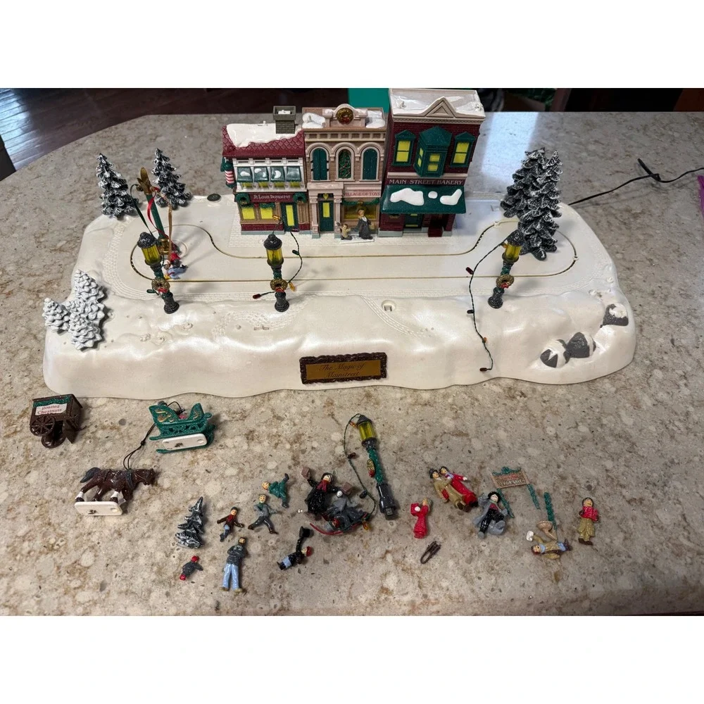 Christmas Magic Mainstreet Animated Holiday Village Set for‎ Parts Repair Boxed